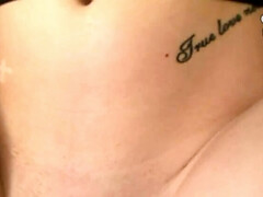 Sucer une bite, Brunette brune, Queue, En levrette, Doigter, Seins naturels, Petite femme, Pov