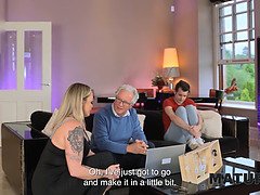 Culo grande, Rubia, Engañando, Hd, Ama de casa, Maduro, Tatuaje, Esposa