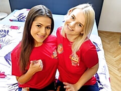 Grote kont, Grote lul, Grote mammen, Pijpbeurt, Hondjeshouding, 1 man 2 vrouwen