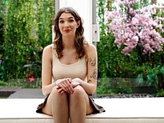 Большая жопа, Большой член, Минет, Брюнетки, Межрасовый секс, Натуральные сиськи, Короткая стрижка, Сиськи