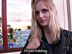 Amateur, Corridas, Estilo perrito, Penetracion con dedos, Lencería, Pov, Solo, Tatuaje