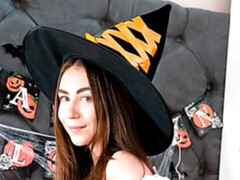 Grosse bite, Sucer une bite, Brunette brune, En levrette, Seins naturels, Maigrichonne, Adolescente, Nénés