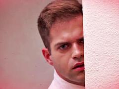 Grosse bite, Sucer une bite, Brunette brune, Éjaculation interne, Tir de sperme, Doigter, Actrice du porno, Pov