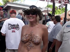 Enthousiasteling, Grote mammen, Bruinharig, Omie, Groep, Hd, Buiten, Kousen