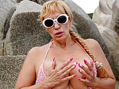 Amateur, Tetas grandes, Rubia, Masturbación, Madres para coger, Al aire libre, Solo, Estriptis