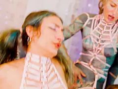 Минет, Сперма во рту, Сперма на лице, Хд, Межрасовый секс, Голышом, Оргии, Пирсинг