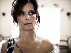 Anal, Cul, Sucer une bite, Brunette brune, Double pénétration, Doigter, Branlette thaïlandaise, Chatte