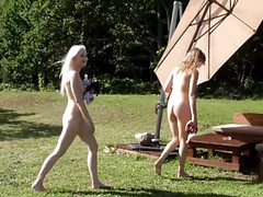 美女, ヨーロピアン, 指いじり, Hd, なめる, 小柄, ティーン, オッパイの