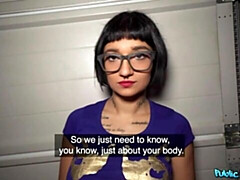 Grote lul, Grote mammen, Pijpbeurt, Bruinharig, Hondjeshouding, Kort haar, Mager, Tiener