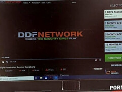 Arsch, Grosse titten, Absätze, Lingerie, Muschi, Strümpfe, Tätowierung, Titten