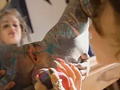 Anaal, Vingeren, Gotisch, Lesbisch, Likken, Doordringend, Anaal likken, Tieten likken