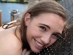 お尻, ブロンド, フェラチオ, 手コキする, ハメ撮り, 剃毛, ストリッピング, ティーン