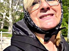 In den arsch, Blondine, Blasen, Pummelig, Hardcore, Hd, Pov, Rau