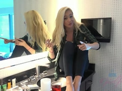 Amateur, Salle de bains, Blonde, Grossier, Masturbation, Culottes ou slips, Pov, Chatte