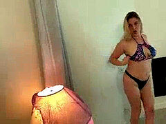 Enthousiasteling, Badpak, Stel, Sperma in gezicht, Huisgemaakt, Klein, Realiteit, Taboe