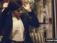 Sucer une bite, Éjaculation interne, Tir de sperme, Hd, Culottes ou slips, Jupe, Chaussettes, Adolescente