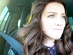 Sucer une bite, Masturbation, De plein air, Public, Rousse roux, Adolescente