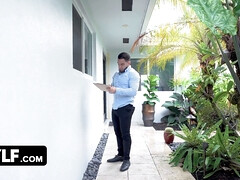 Gros cul, Tir de sperme, Branlette thaïlandaise, Mature, Mère que j'aimerais baiser, Seins naturels, Rugueux, Belle mère