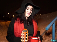 Amateur, Sucer une bite, Brunette brune, Éjaculation interne, Queue, Européenne, De plein air, Pov