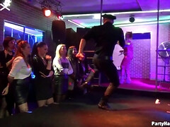 Любители, Жопа, Минет, Сумасшедшие, Секс без цензуры, На публике, Киски, Сиськи