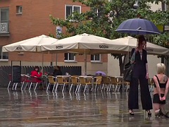 Rubia, Amarrada, Madres para coger, Al aire libre, Público, Tatuaje, Adolescente, Tetas