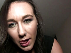 Culo grande, Morena, Vestido, Masturbación, Tetas naturales, Solo, Estriptis, Tatuaje