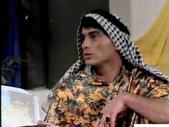 Grote mammen, Pijpbeurt, Tieten likken, Oud