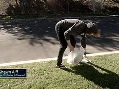 Achter de coulissen, Pijpbeurt, Hd, Likken, Spier, Kut duiken, Geschoren, Tieten likken