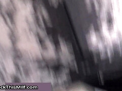 Grosser arsch, Grosse titten, Spermaladung, Schwarz, Massage, Milf, Mutti, Weibliche ejakulation