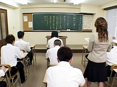 Grote mammen, Fetisj, Vingeren, Voeten fetish, Groepseks, Handbeurt, Kousen, Lerarin