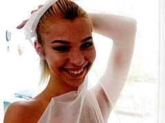 Enthousiasteling, Kont, Vingeren, Masturbatie, Mager, Alleen, Strippen, Tieten likken