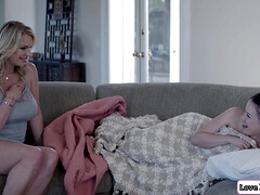 Большие сиськи, Волосатые, Межрасовый секс, Лесбиянка, Милф, Крошечные, Киски, Мачеха