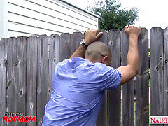 フェラチオ, 淫乱熟女, 母, アウトドア, プール