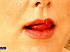 Grote mammen, Brits, Seksspeelgoed, Masturbatie, Rijpe lesbienne, Moeder, Geschoren, Alleen