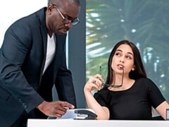 In den arsch, Blasen, Braunhaarige, Handjob, Interrassisch, Küssen, Pool, Jungendliche (18+)