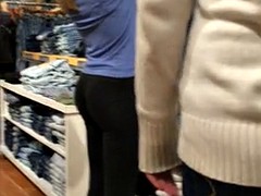 Nana, Voyeur