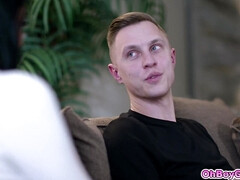 Grosse titten, Braunhaarige, Familie, Handjob, Hd, Mutti, Stiefmutter, Jungendliche (18+)