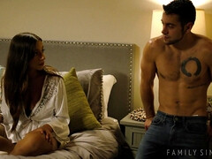 Жопа, Спальня, Большие сиськи, Сперма на лице, Семья, Лизание, Киски, Короткая стрижка