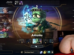 Gamer Girl In Stimulation In Ass And Pussy While Playing League Of Legends #14 Luna