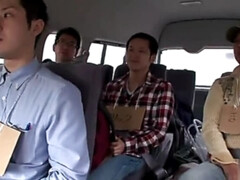 アジア人, デカパイ, 日本人, 淫乱熟女, 公共, ティーン