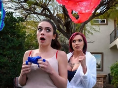 Tetas grandes, Penetracion con dedos, Cocina, Madres para coger, Coño, Strapon, Estriptis, Tetas