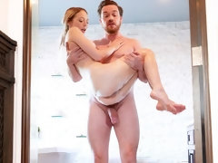 Arsch, Blondine, Blasen, Hundestellung, Handjob, Küssen, Muschi, Rasiert