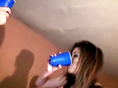 Classique, Gorge profonde, Groupe, Naturelle, Mamelons, Orgasme, Chatte, Adolescente