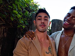 BOOOOM! Isaiah Tai and Nico Kupas chemistry is off the charts!