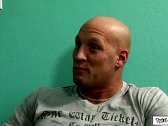 Анальный секс, Няня, Большой член, Глубокая глотка, Трансы, Сиськи