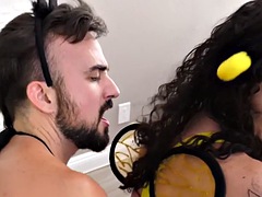 Anal, Lécher le cul, Nana, Bisexuelle, Travestis, Double pénétration, Tatouage, Plan cul à trois