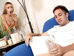 Amateur, Gros cul, Grosse bite, Blonde, Branlette thaïlandaise, Masturbation, Seins naturels, Adolescente