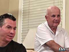 Anaal, Grote mammen, Blond, Pijpbeurt, Sperma, Huisvrouw, Moeder die ik wil neuken, Tieten likken