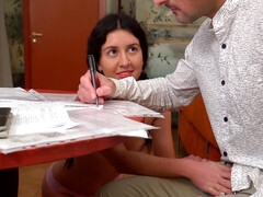 18 ans, Grosse bite, Sucer une bite, Brunette brune, Jarretelles, Adolescente