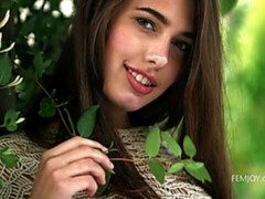 目瞪口呆, 手コキする, 下着, オナニー, ガリガリ, 一人, ストリッピング, ティーン